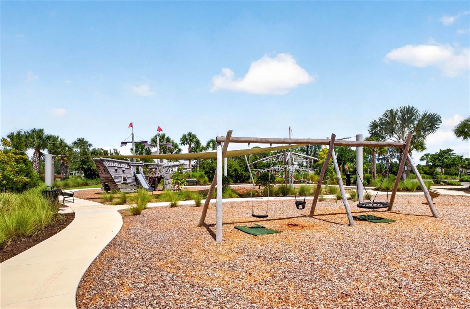 33901 LANDSMAN LOOP