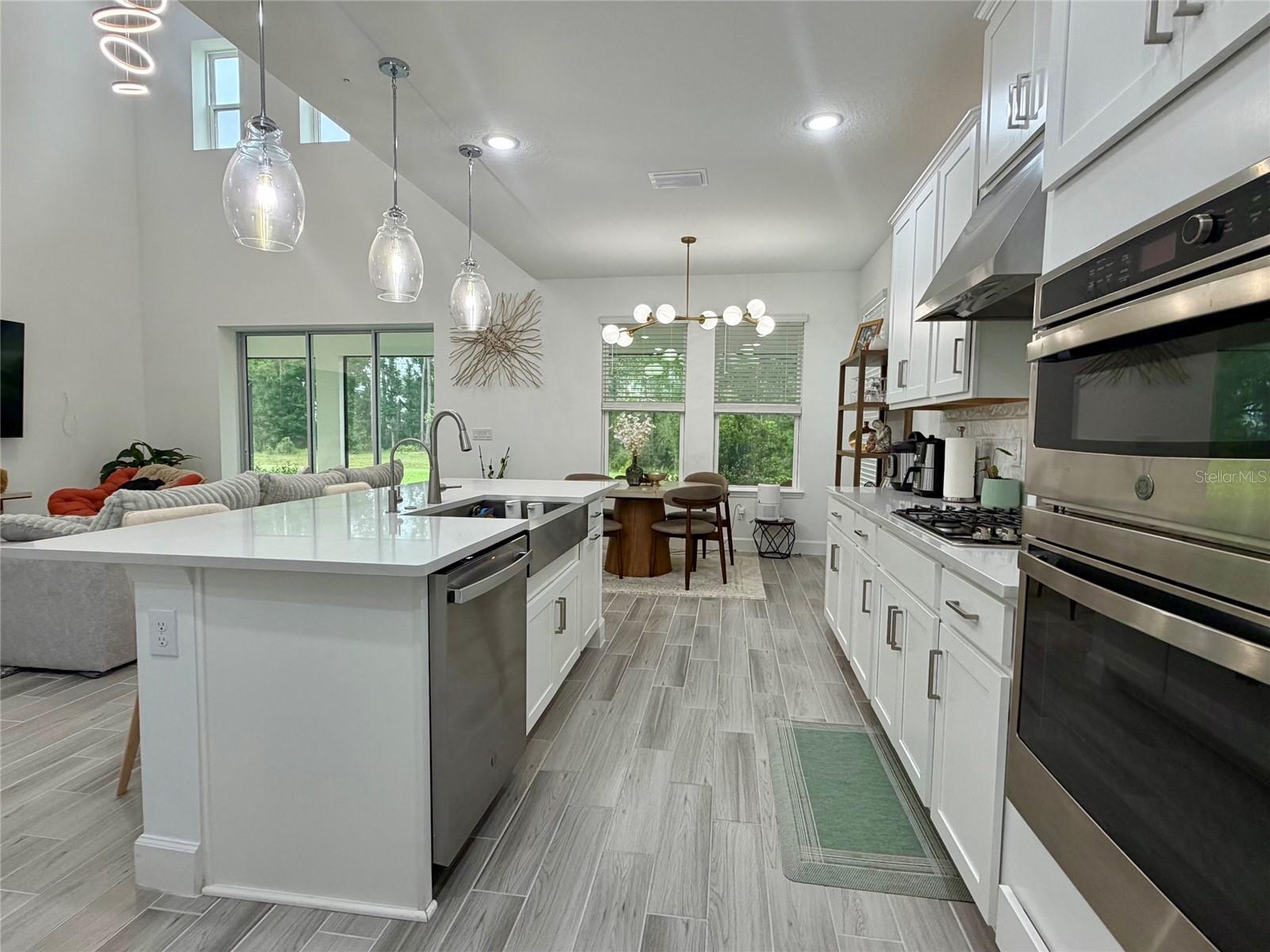 33901 LANDSMAN LOOP