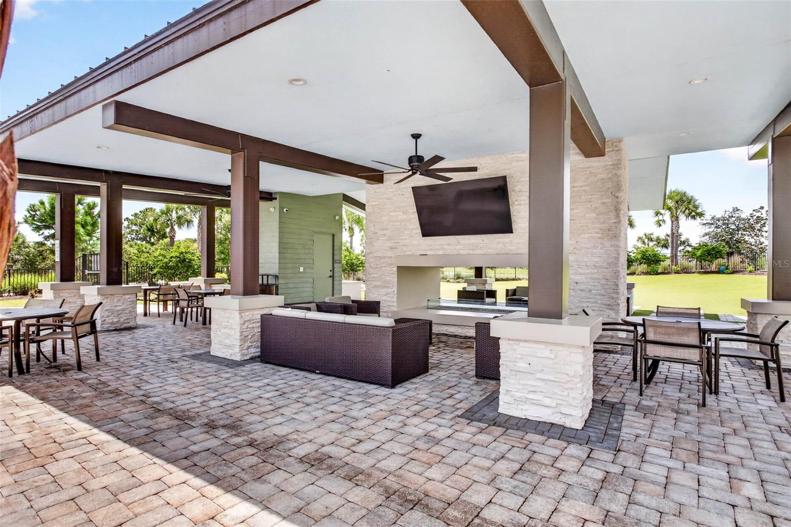 33901 LANDSMAN LOOP