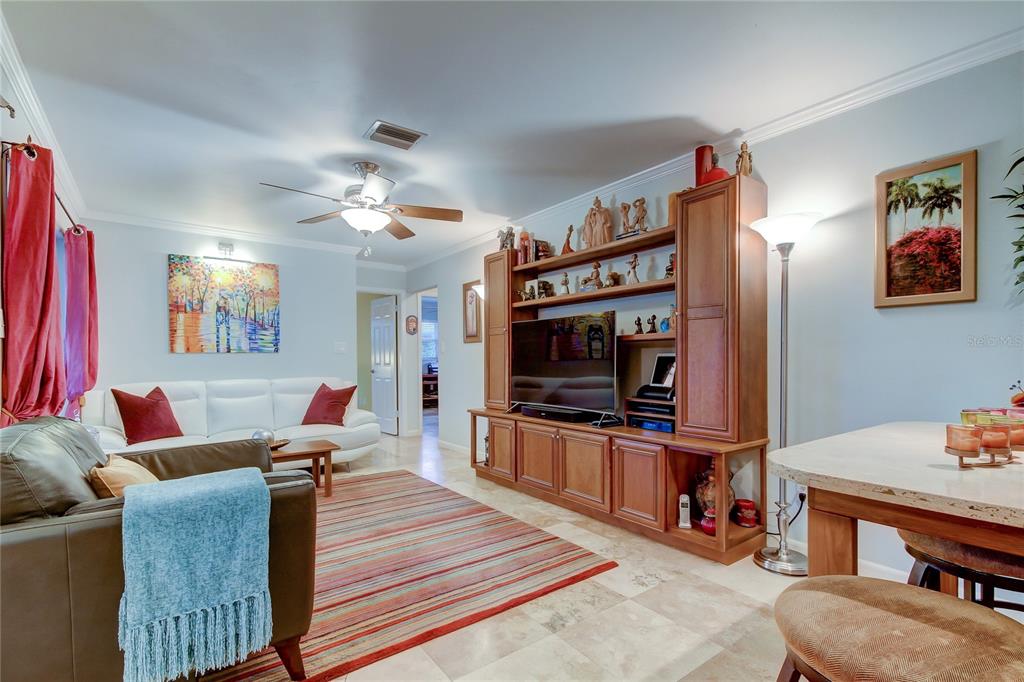 2193 CAMPUS DR DRIVE