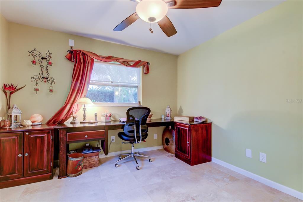 2193 CAMPUS DR DRIVE