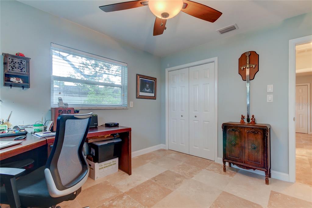2193 CAMPUS DR DRIVE