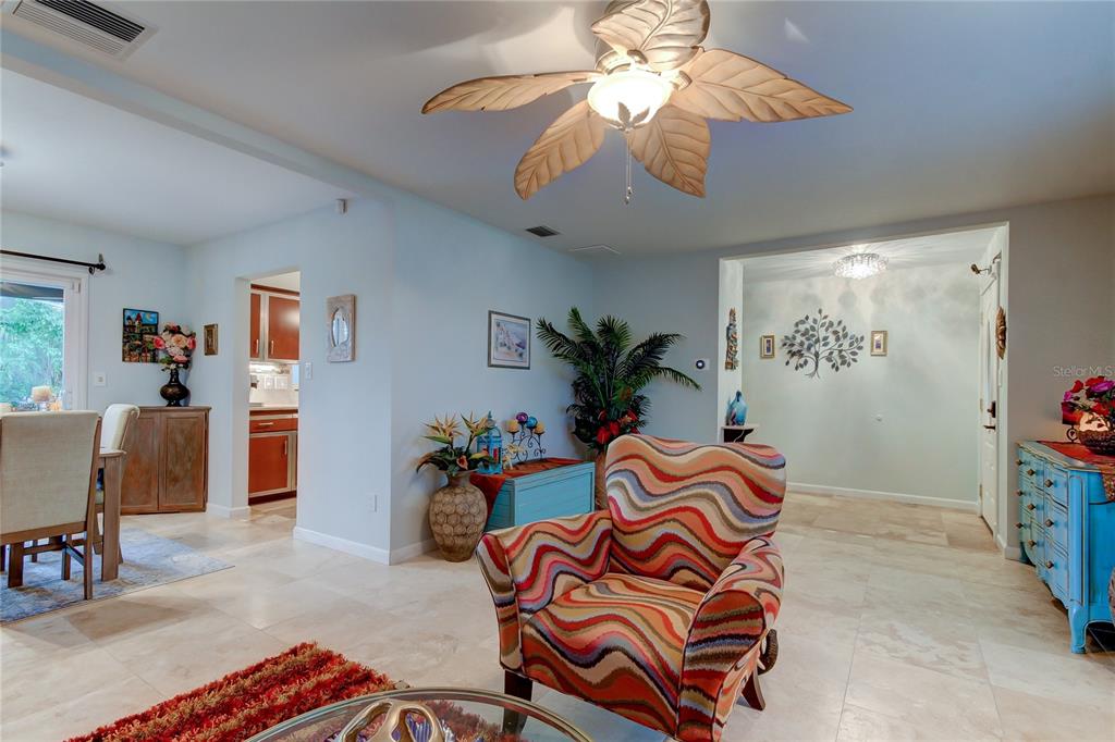 2193 CAMPUS DR DRIVE