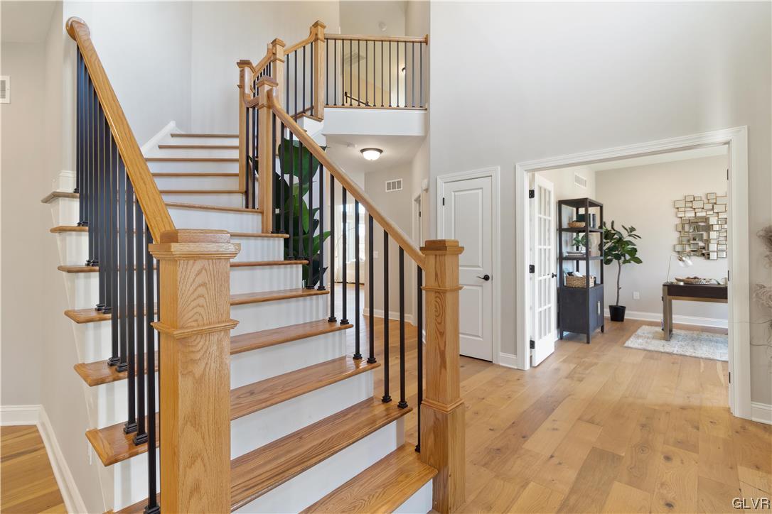2805 Merion Drive 40
