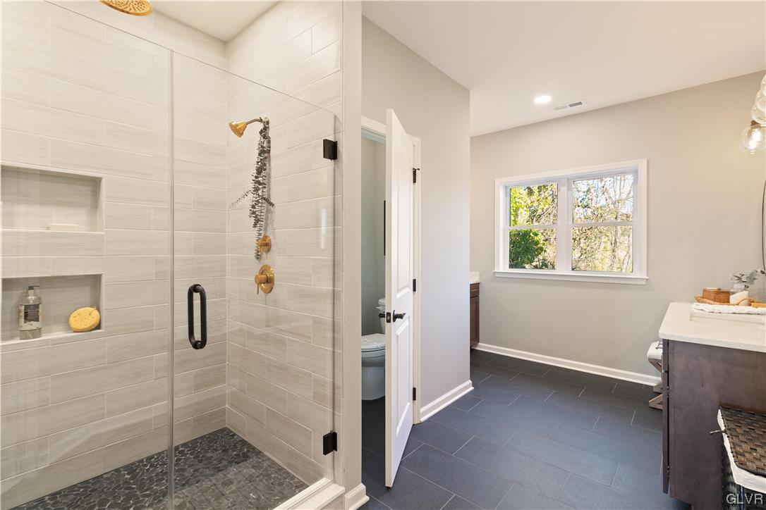2805 Merion Drive 40
