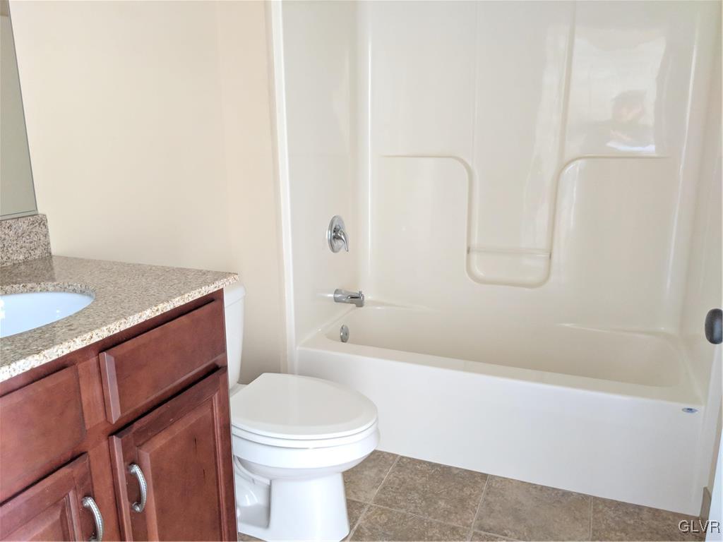 1140 Meadow Lark Way