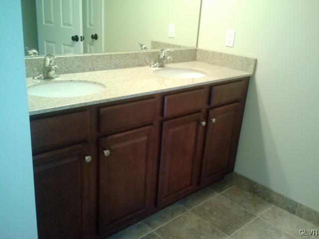 1140 Meadow Lark Way