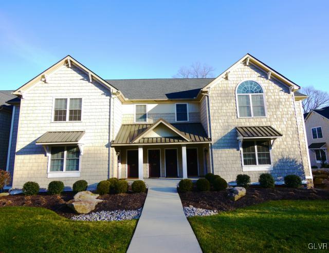 1140 Meadow Lark Way
