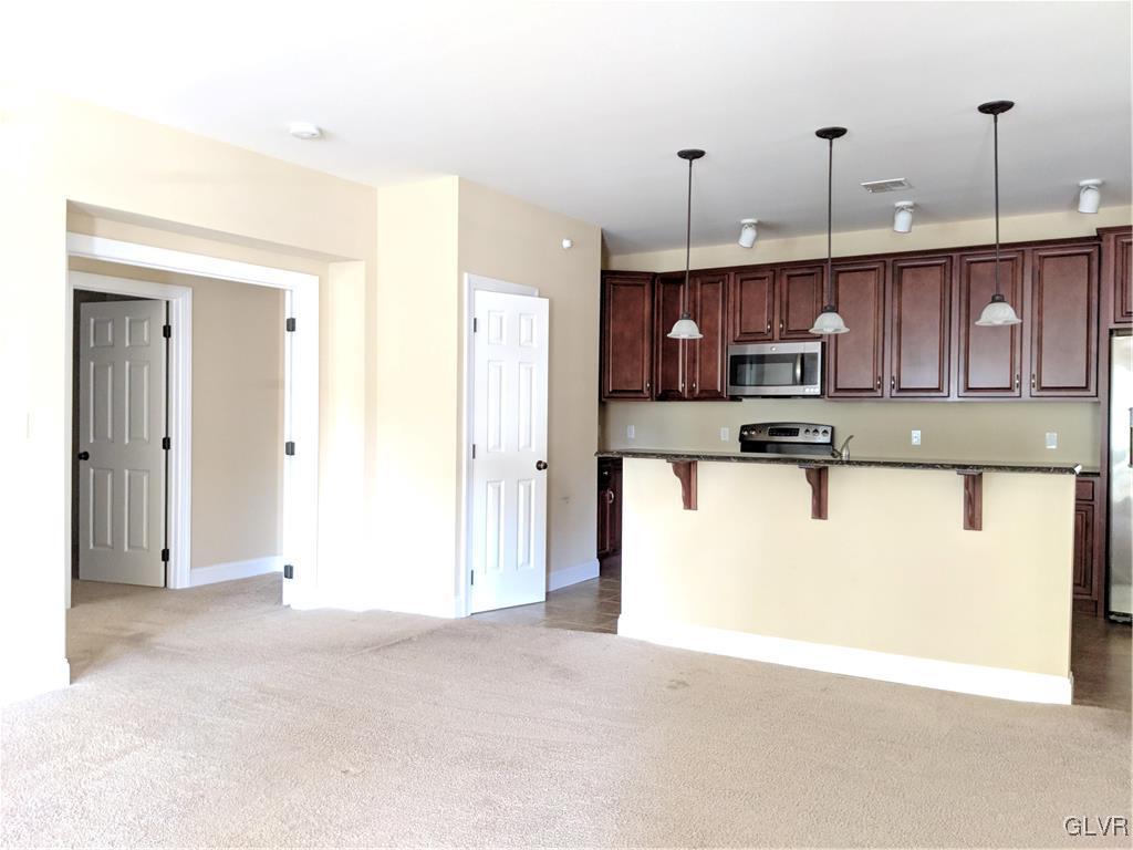 1140 Meadow Lark Way