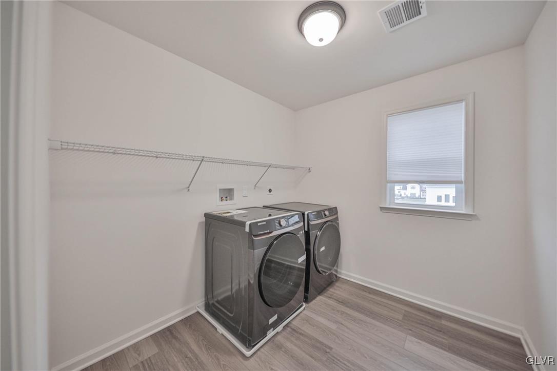 2810 Hawk Valley Court