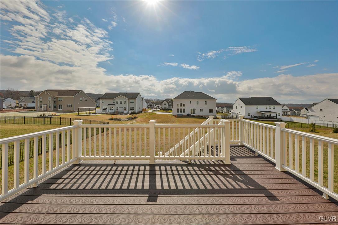 2810 Hawk Valley Court