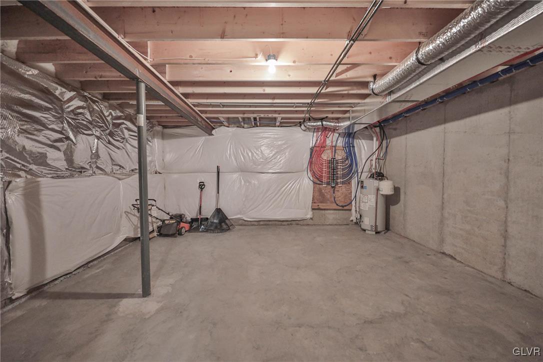 2810 Hawk Valley Court