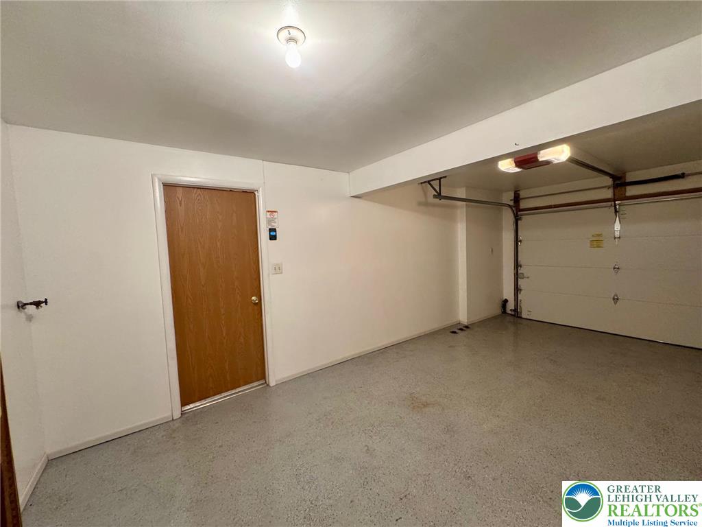 2027 Orchard Drive