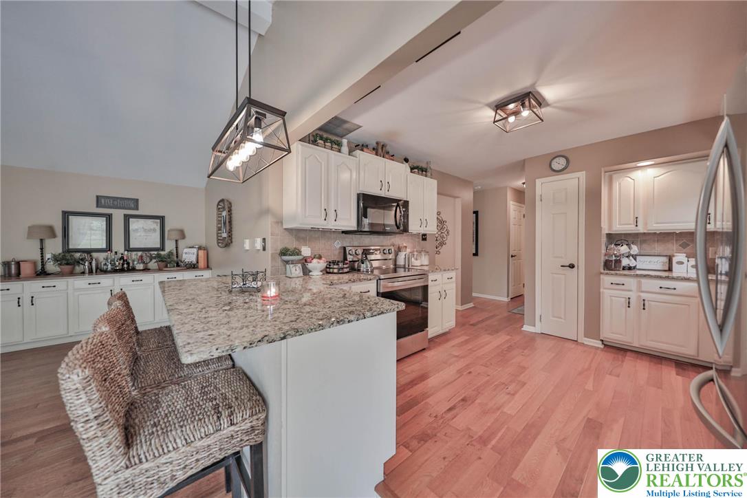 106 Fernwood Drive