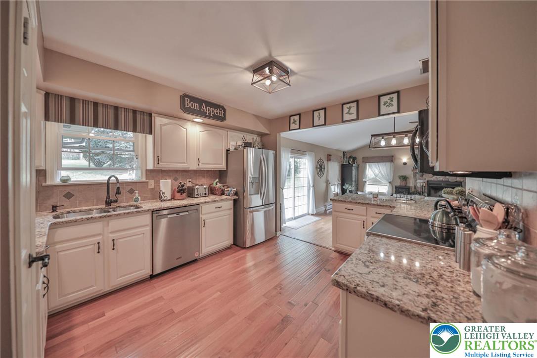 106 Fernwood Drive