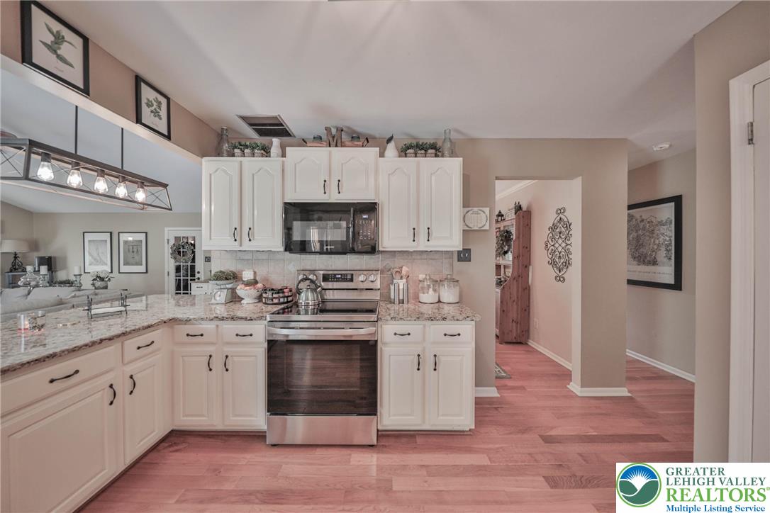 106 Fernwood Drive