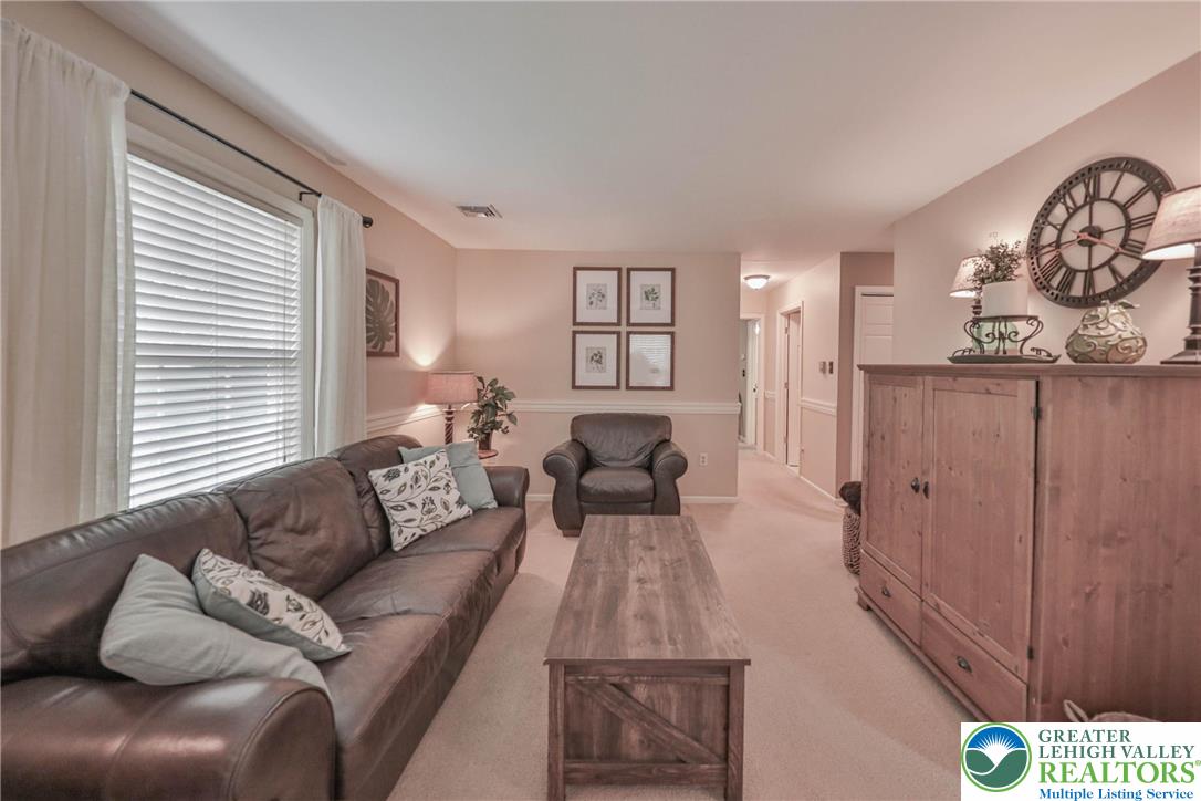 106 Fernwood Drive