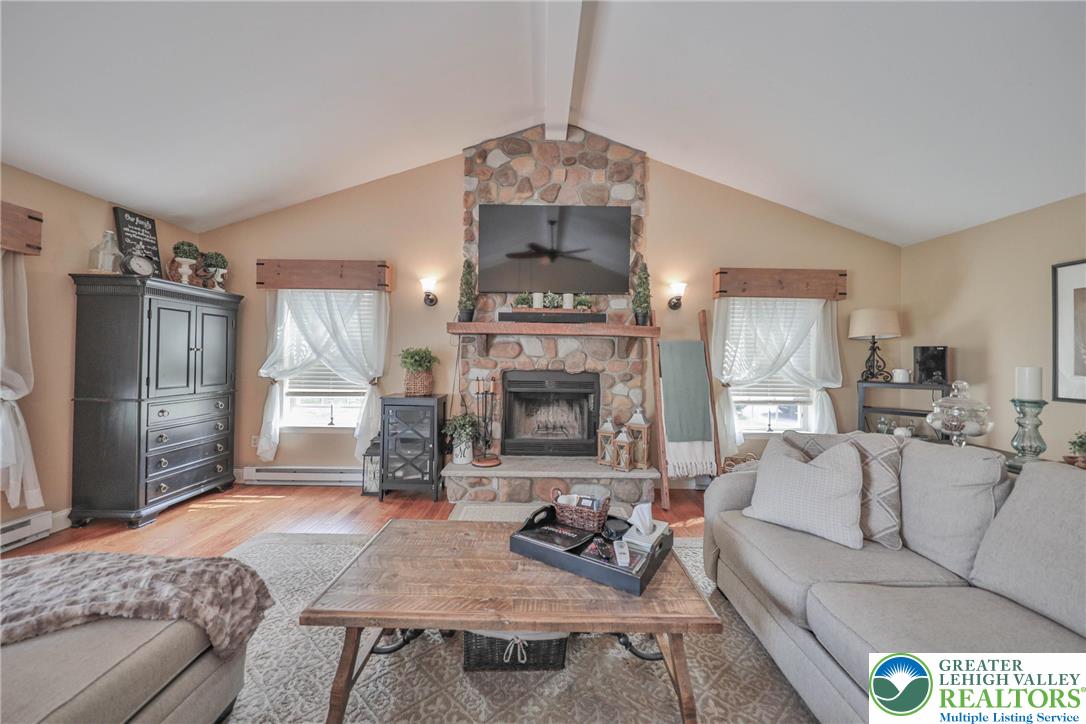 106 Fernwood Drive