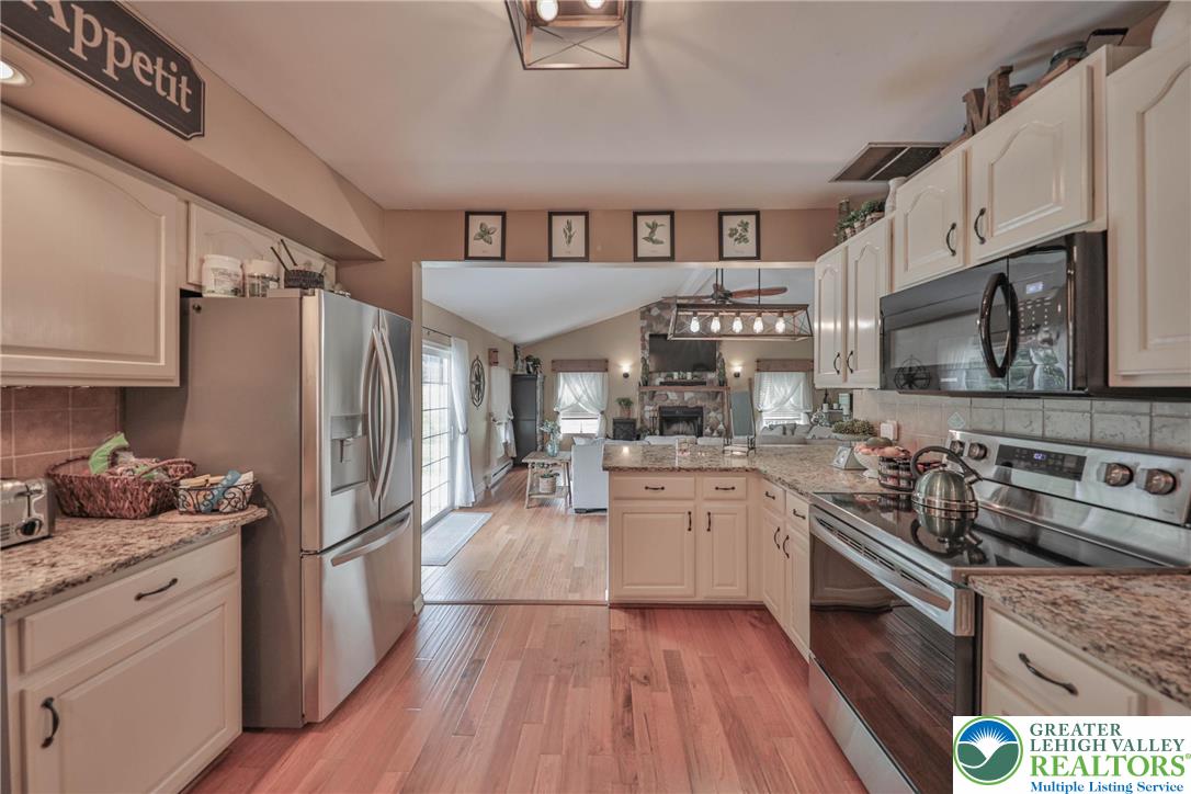 106 Fernwood Drive