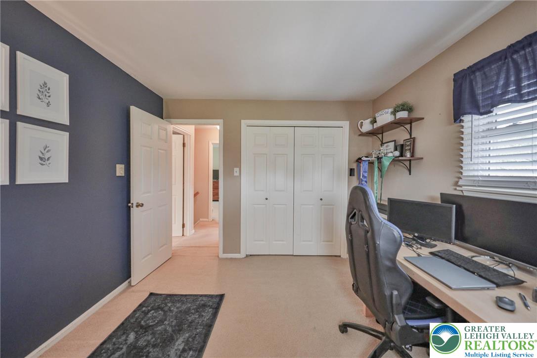 106 Fernwood Drive