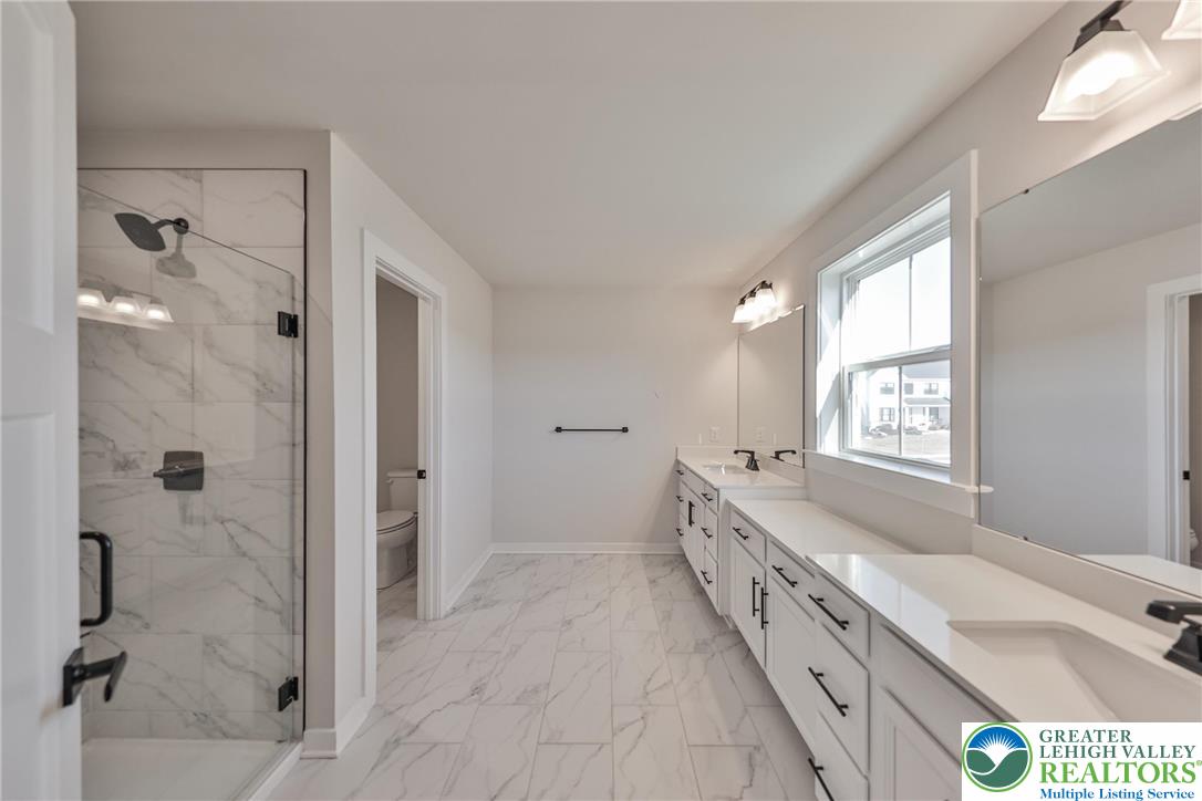 2890 Hawk Valley Court