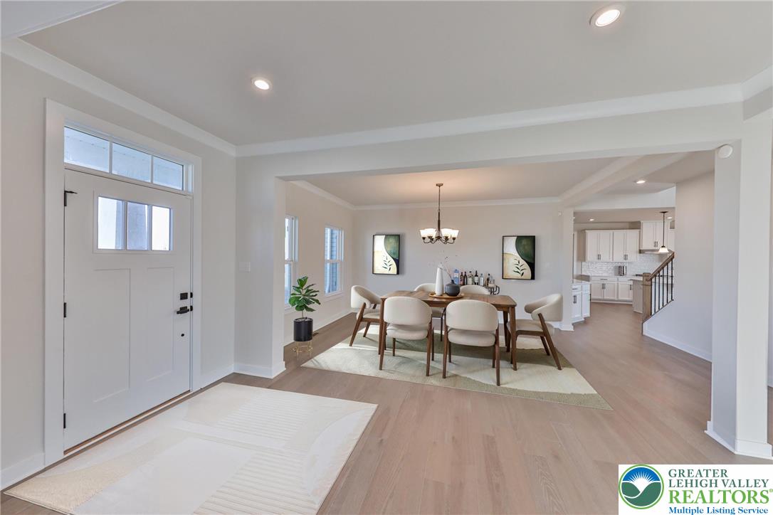 2890 Hawk Valley Court