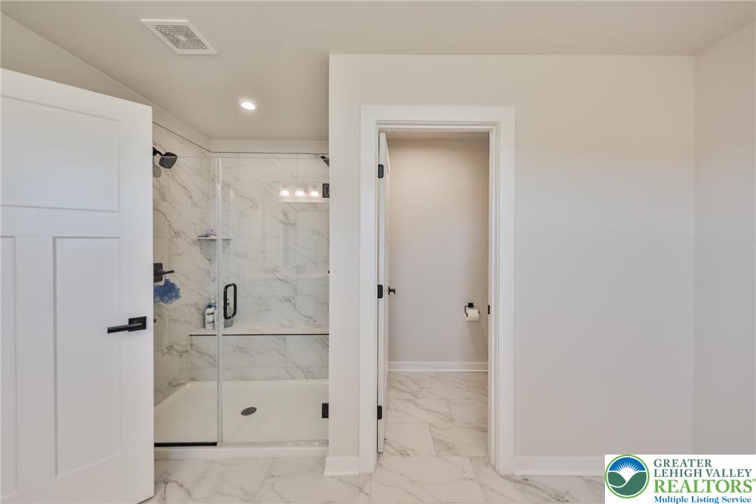 2890 Hawk Valley Court
