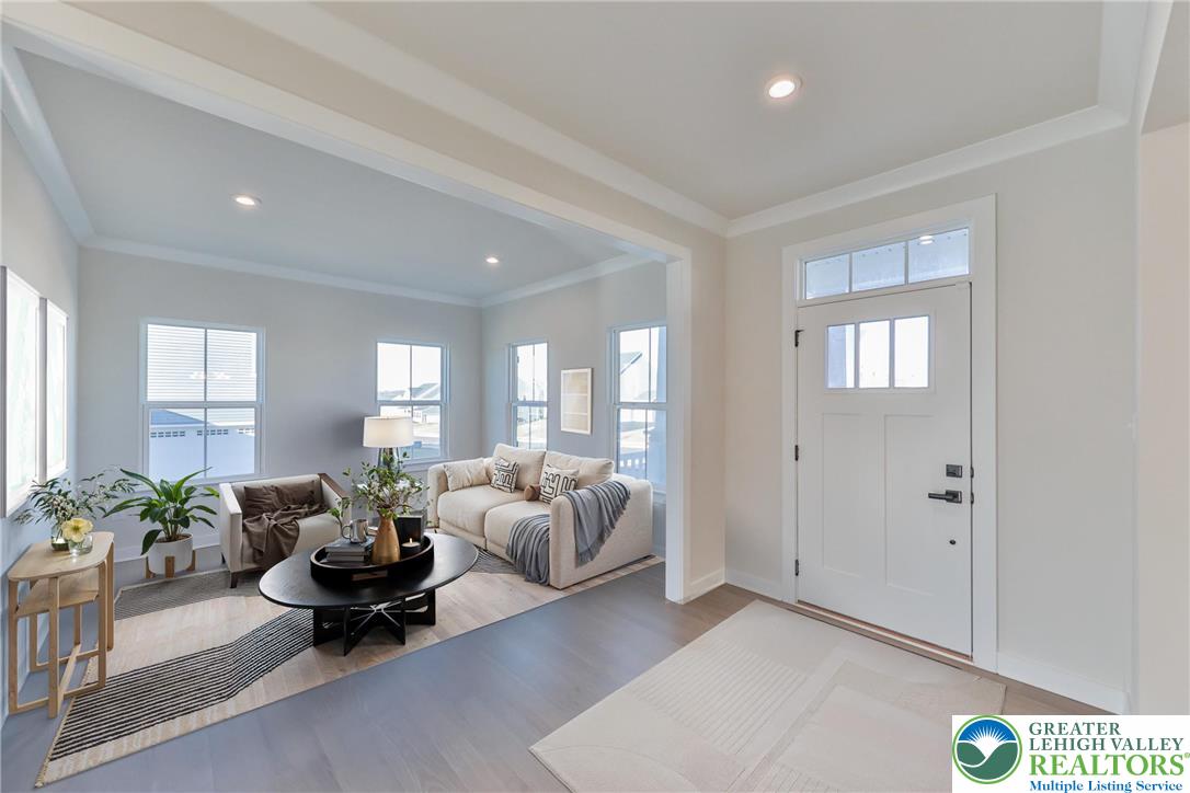 2890 Hawk Valley Court
