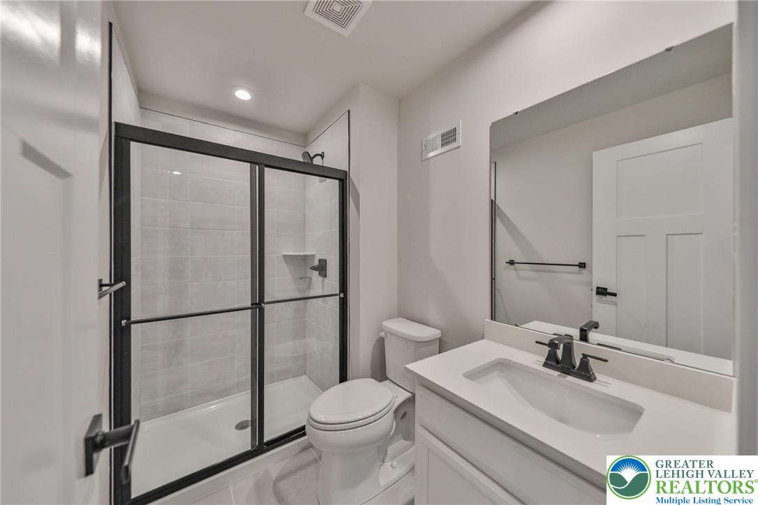2890 Hawk Valley Court