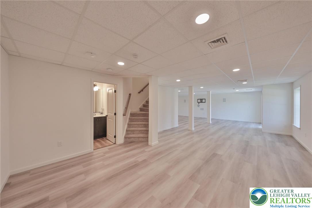 2595 Stonewall Drive