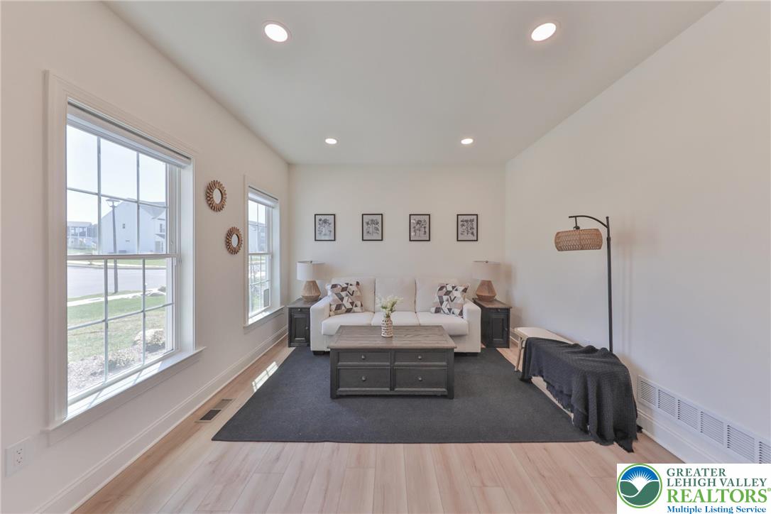 2595 Stonewall Drive