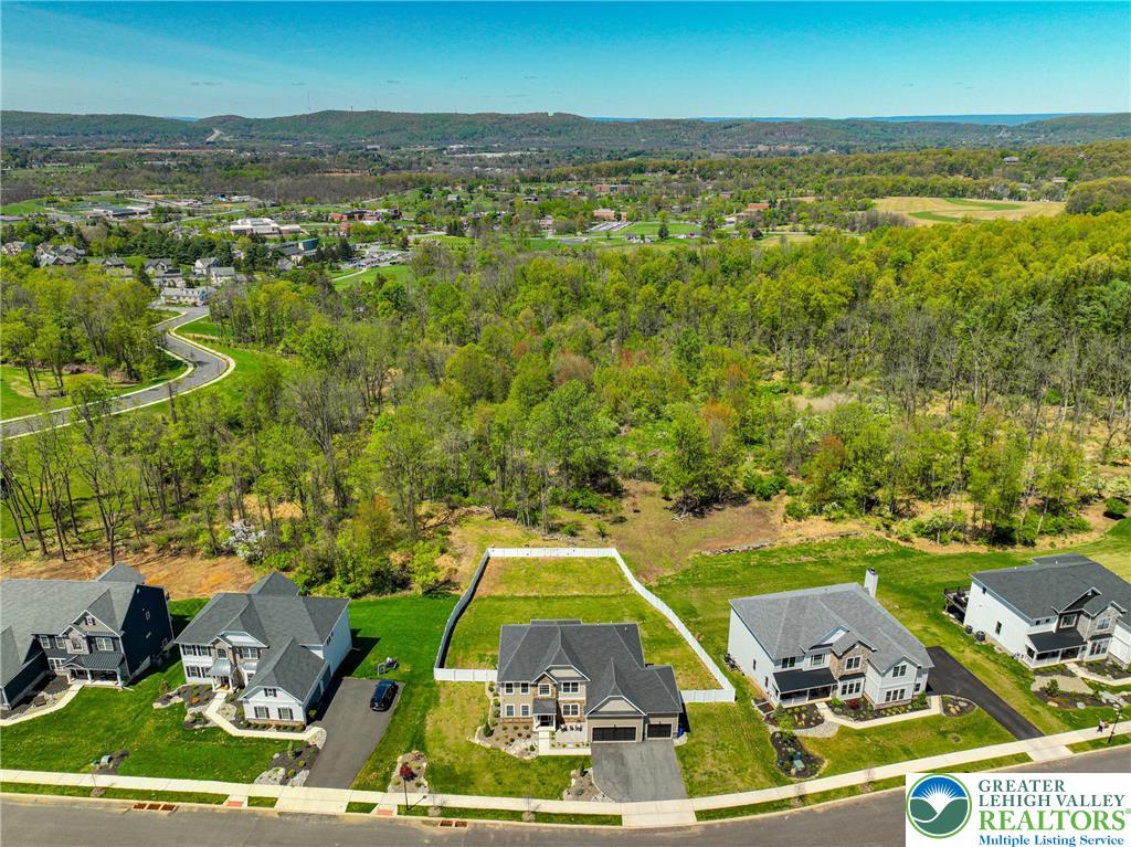 2595 Stonewall Drive