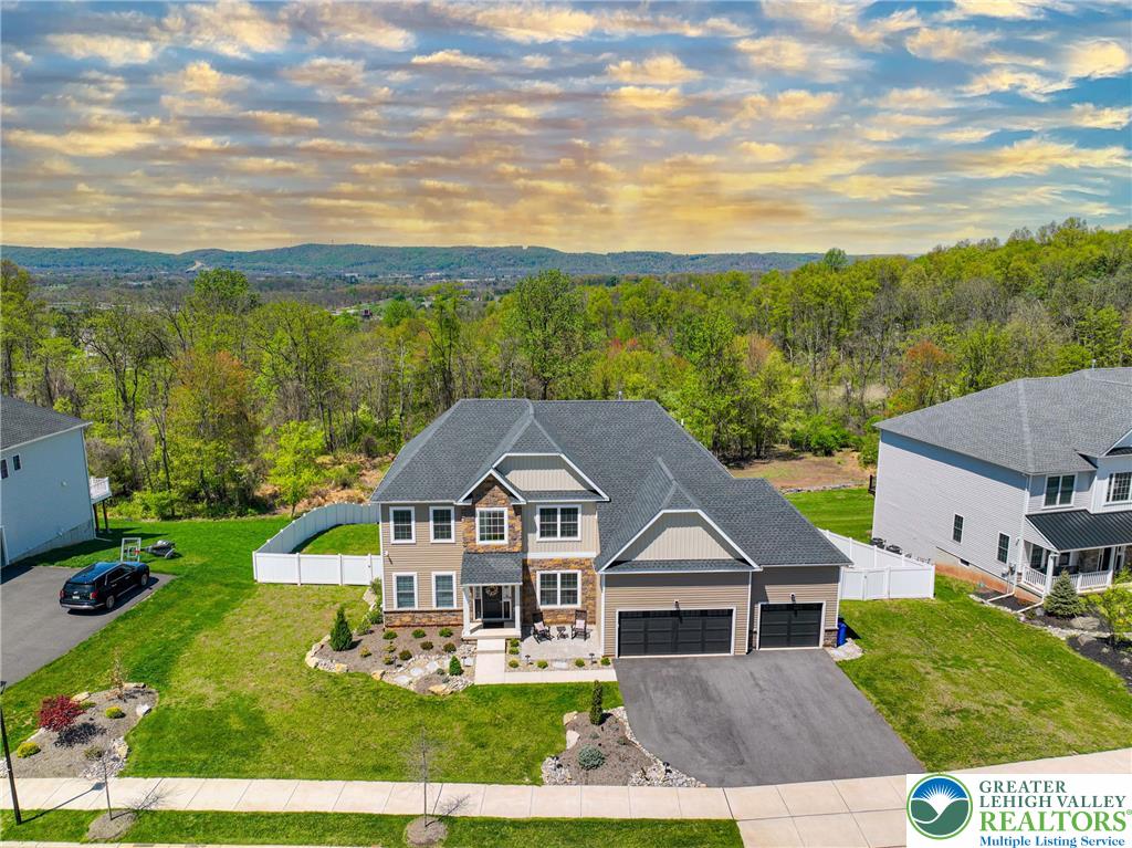 2595 Stonewall Drive