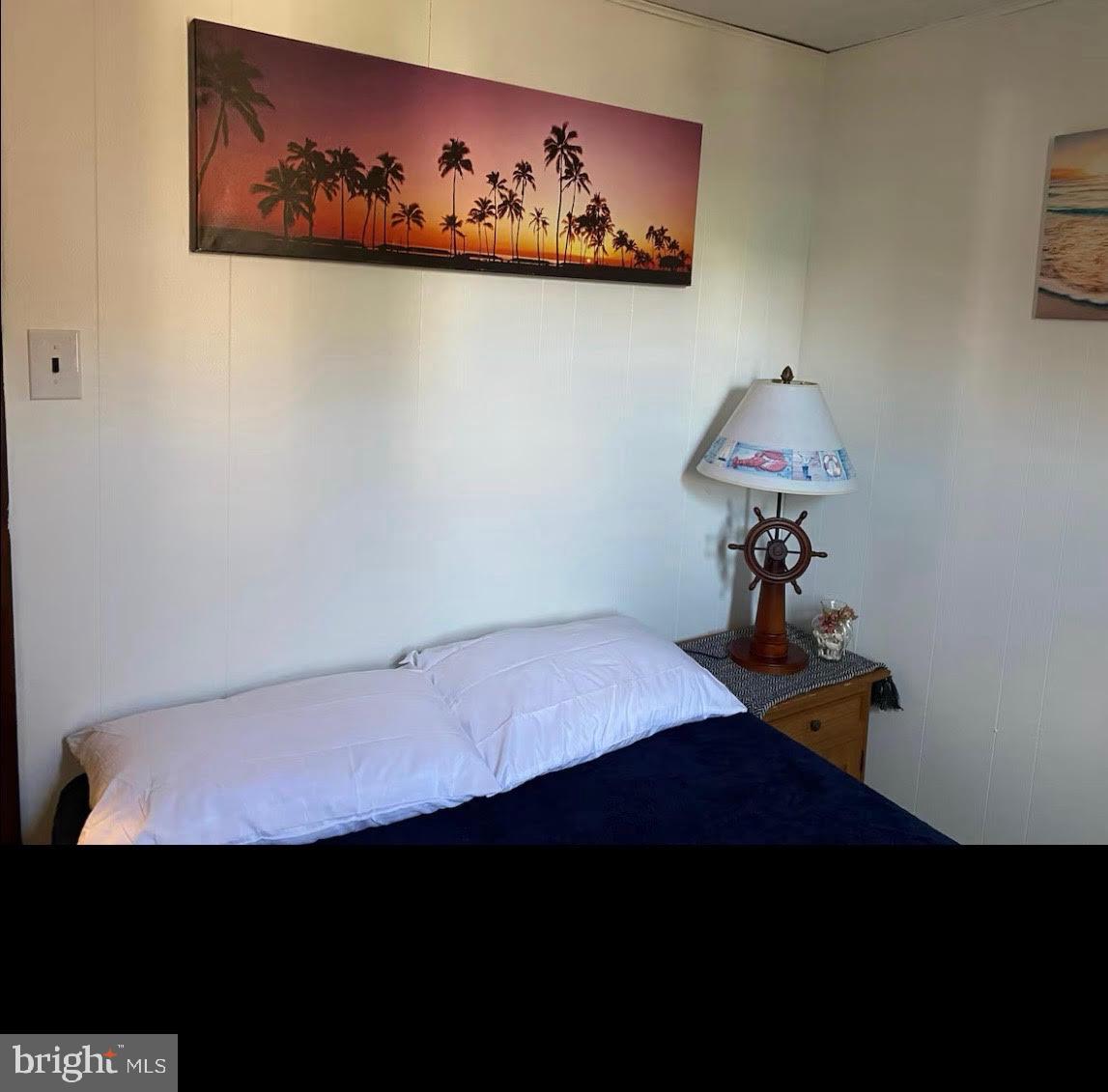 305 E LEAMING AVENUE