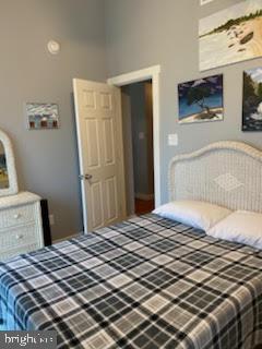 305 E LEAMING AVENUE