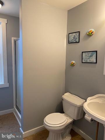 305 E LEAMING AVENUE