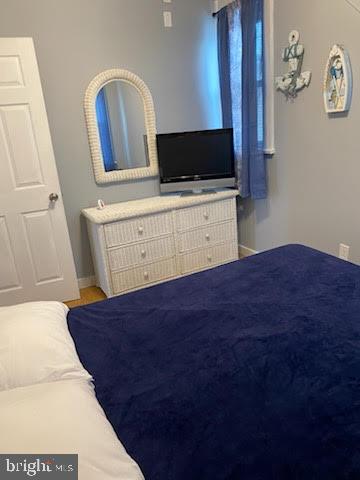 305 E LEAMING AVENUE