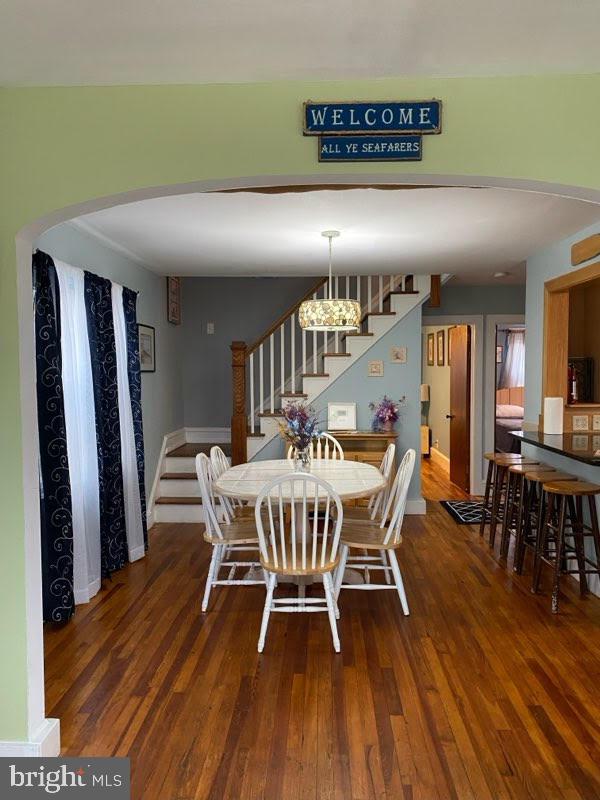 305 E LEAMING AVENUE