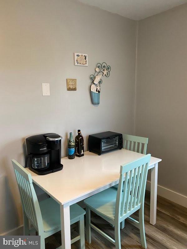 305 E LEAMING AVENUE