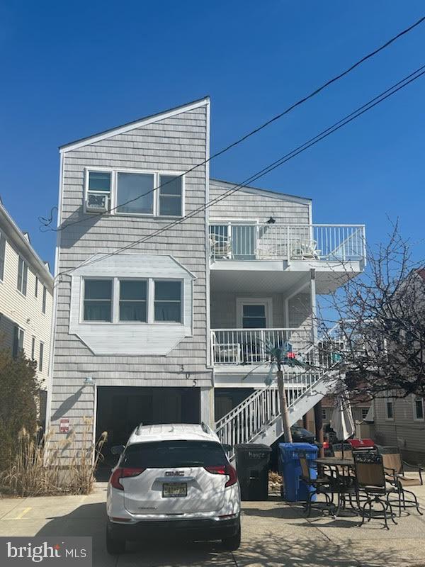 305 E LEAMING AVENUE