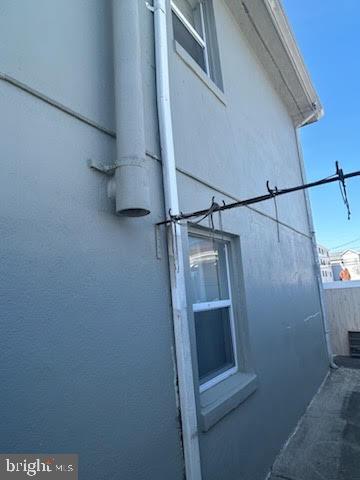 305 E LEAMING AVENUE