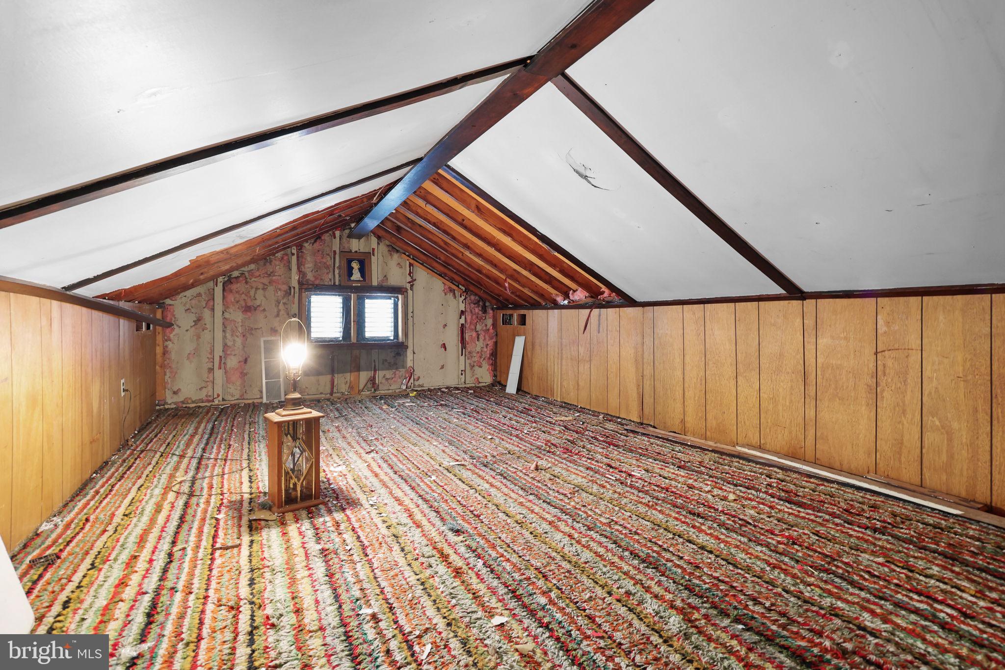 215 COLLINGSWOOD ROAD