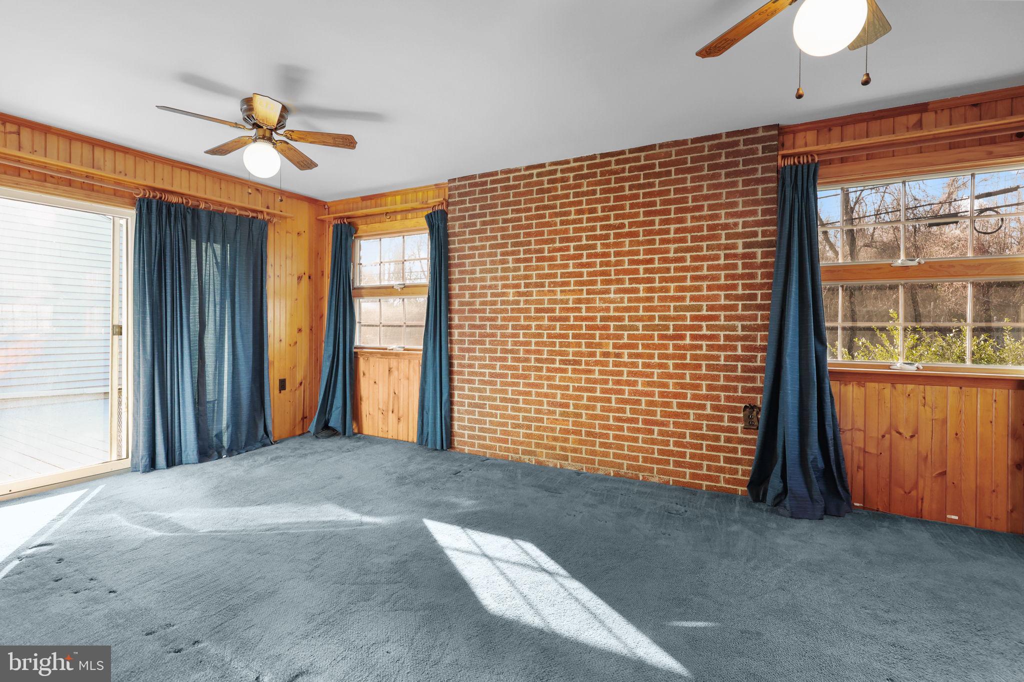 215 COLLINGSWOOD ROAD