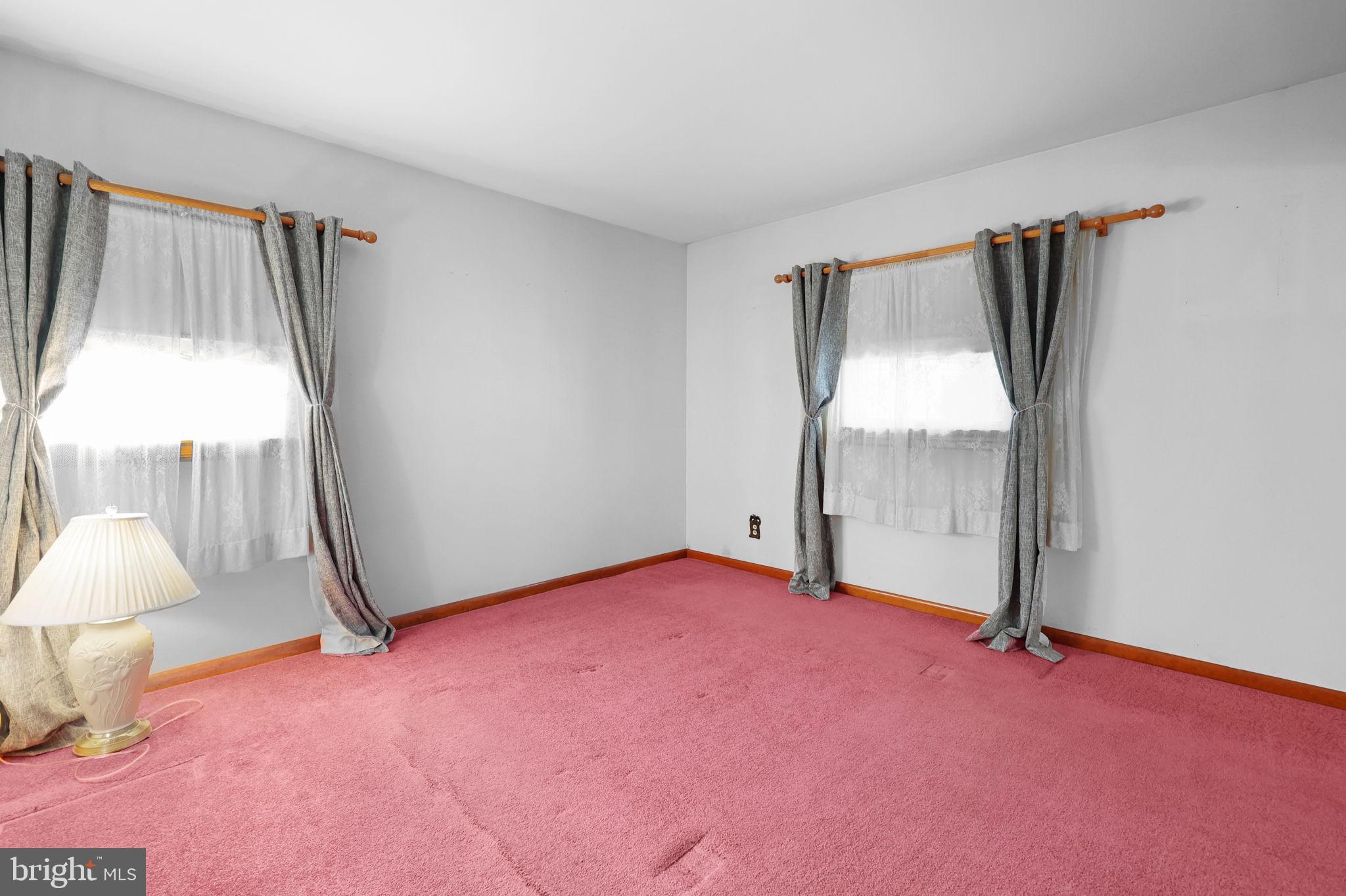 215 COLLINGSWOOD ROAD