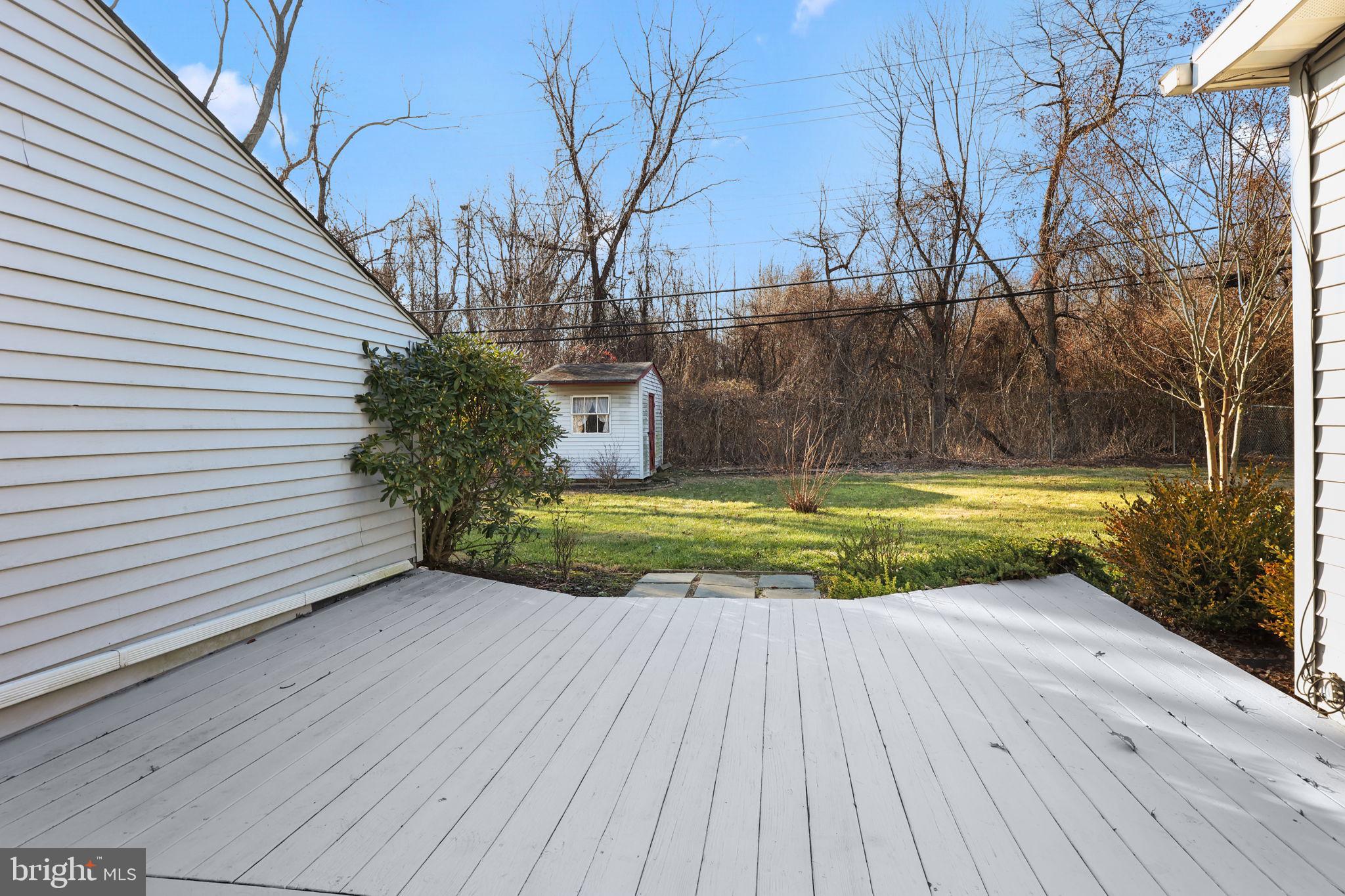 215 COLLINGSWOOD ROAD