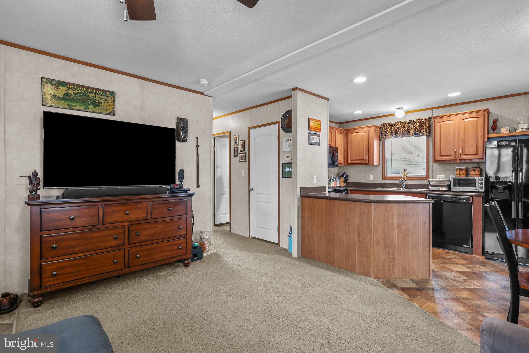 2304 BROWNSVILLE ROAD B-20 SPRUCE DR.