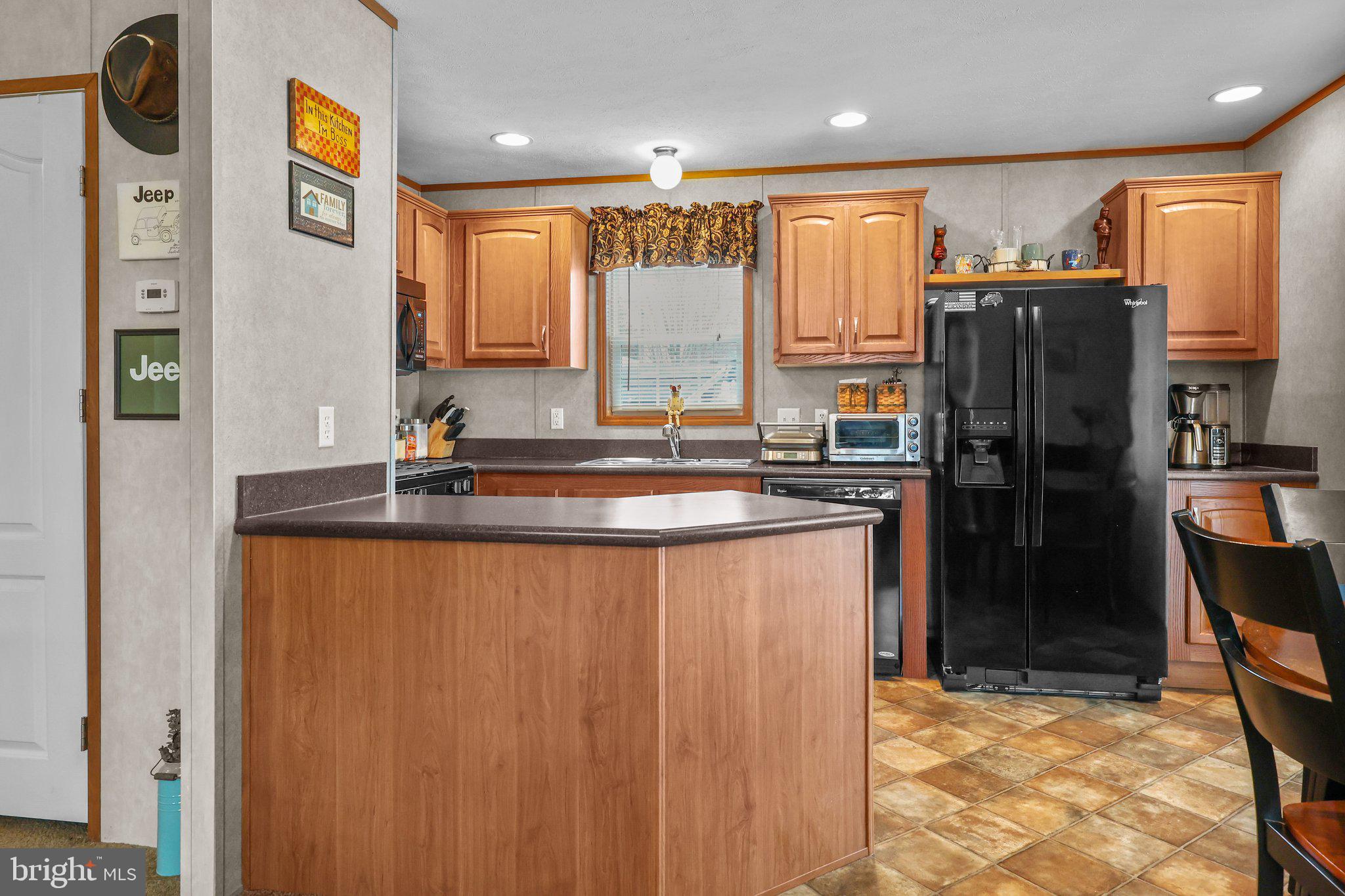 2304 BROWNSVILLE ROAD B-20 SPRUCE DR.