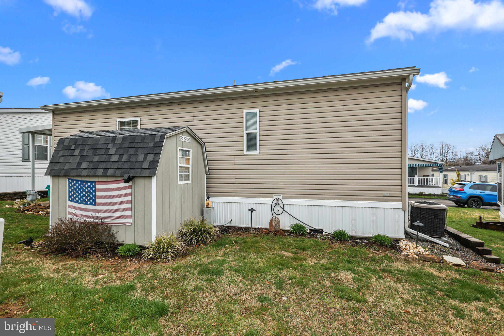 2304 BROWNSVILLE ROAD B-20 SPRUCE DR.