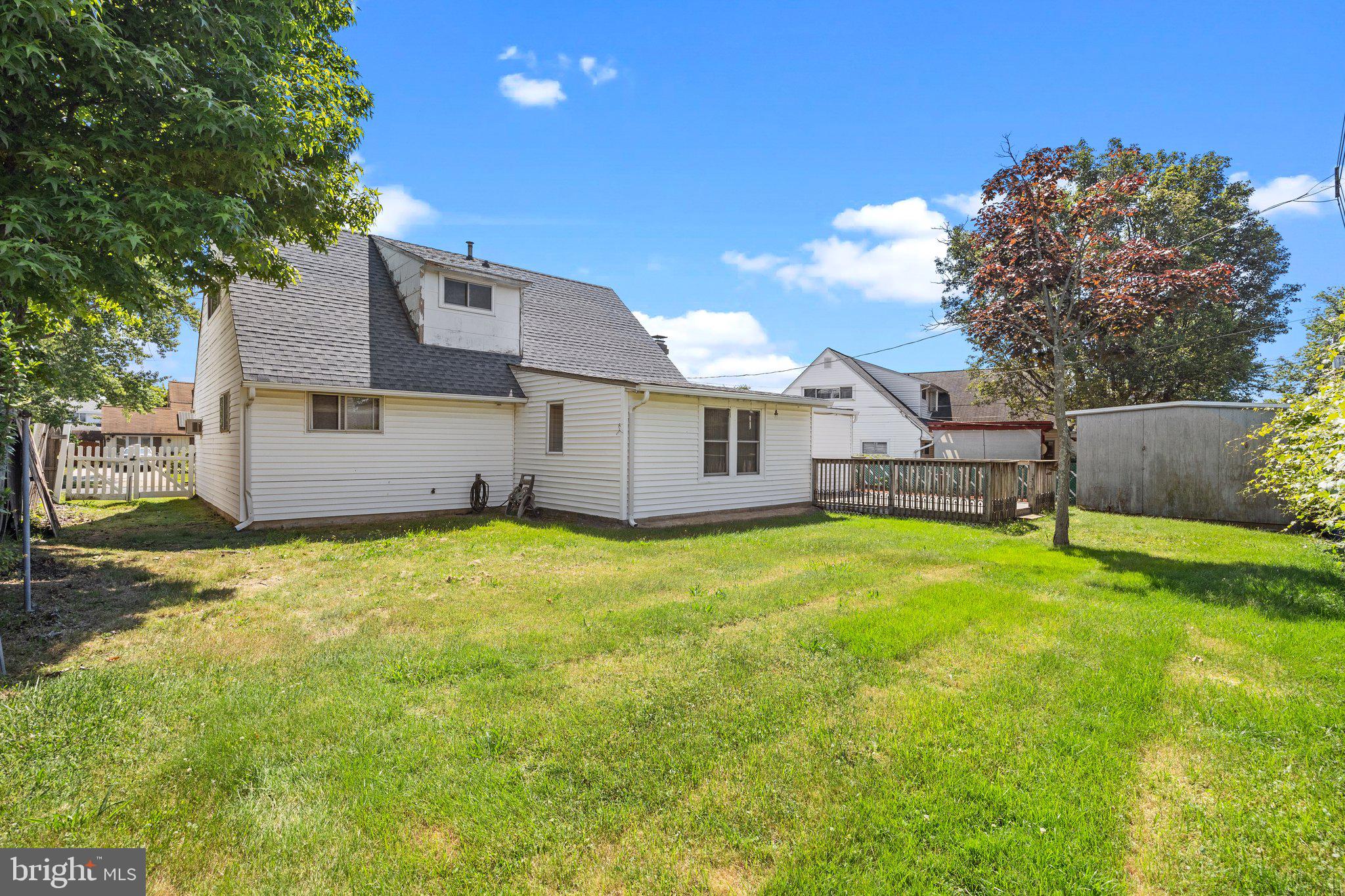 27 PLUMTREE ROAD
