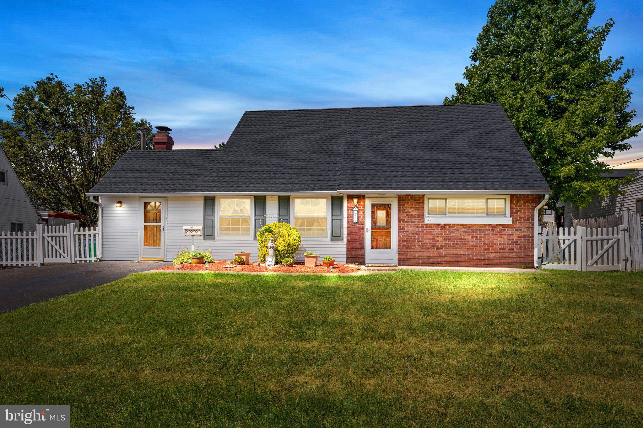 27 PLUMTREE ROAD
